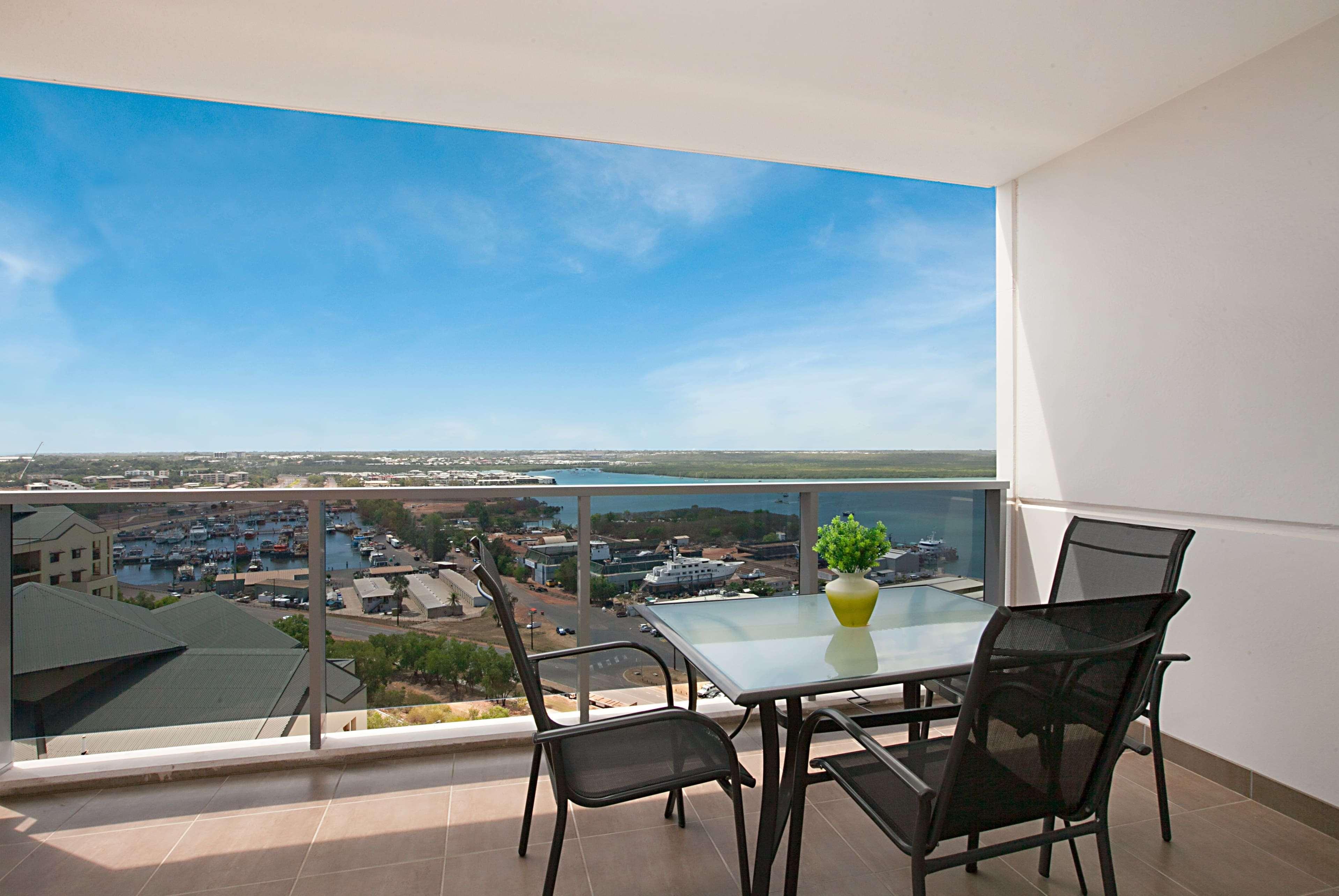 Ramada Suites By Wyndham Zen Quarter Darwin Exterior photo